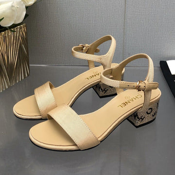 Block Heel With Crystal 5 Cm Sandal In Sand Brown Fabric