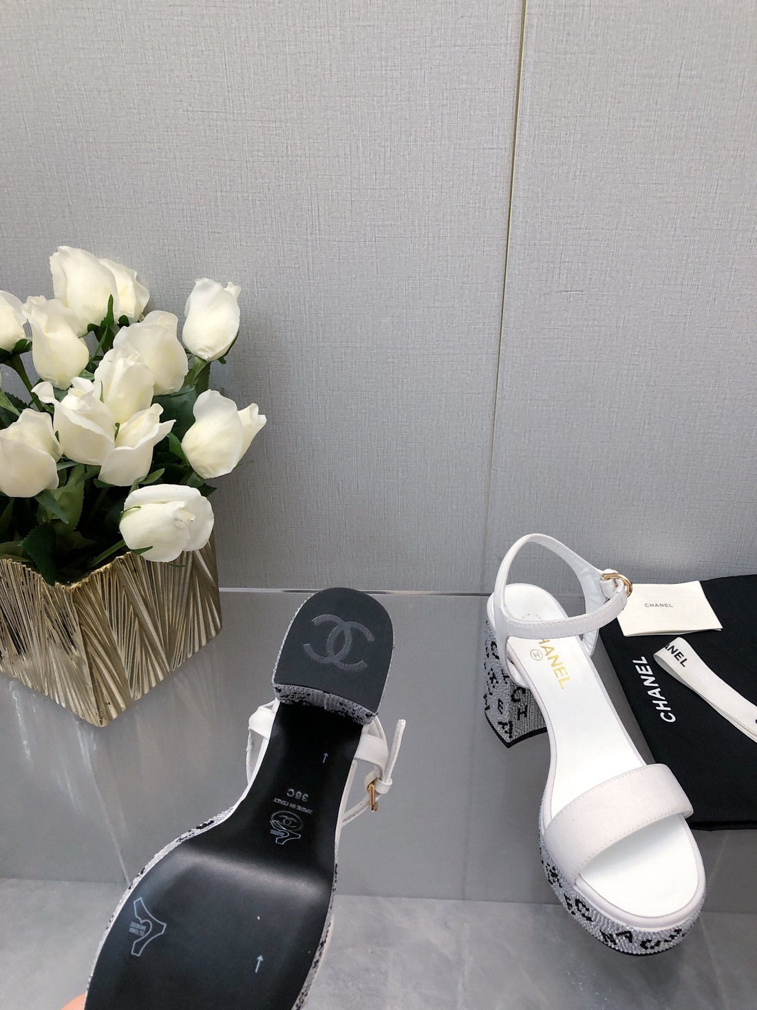 Block Heel With Crystal 9 Cm Sandal In White Fabric