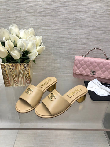 CC 25C Mid Heel Mule Cream Calfskin 212955