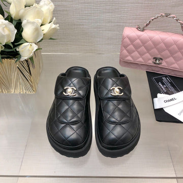CC Turnlock Flap Mules Black Lambskin