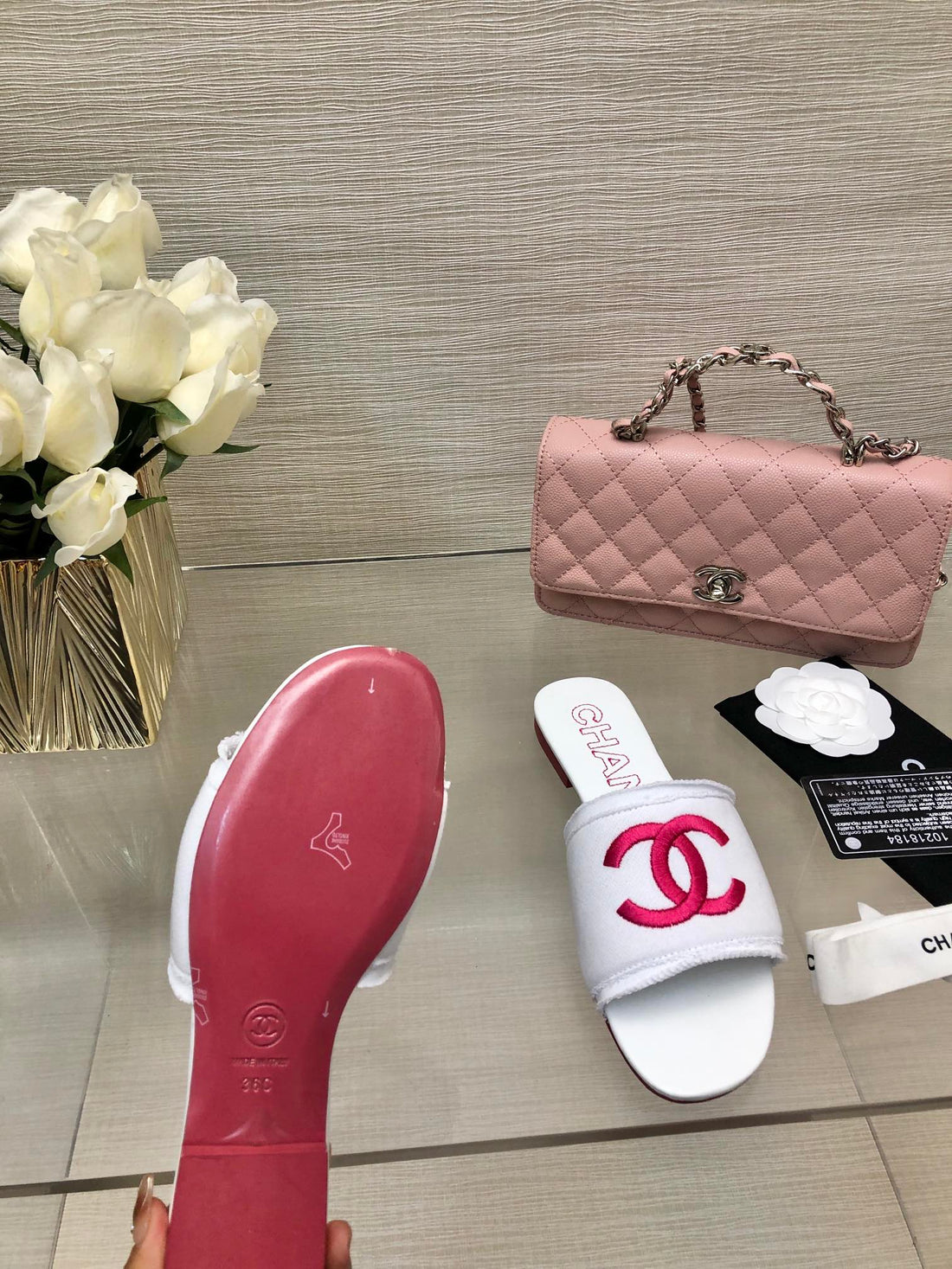 CC 25C Slippers White Fabric Material 212968