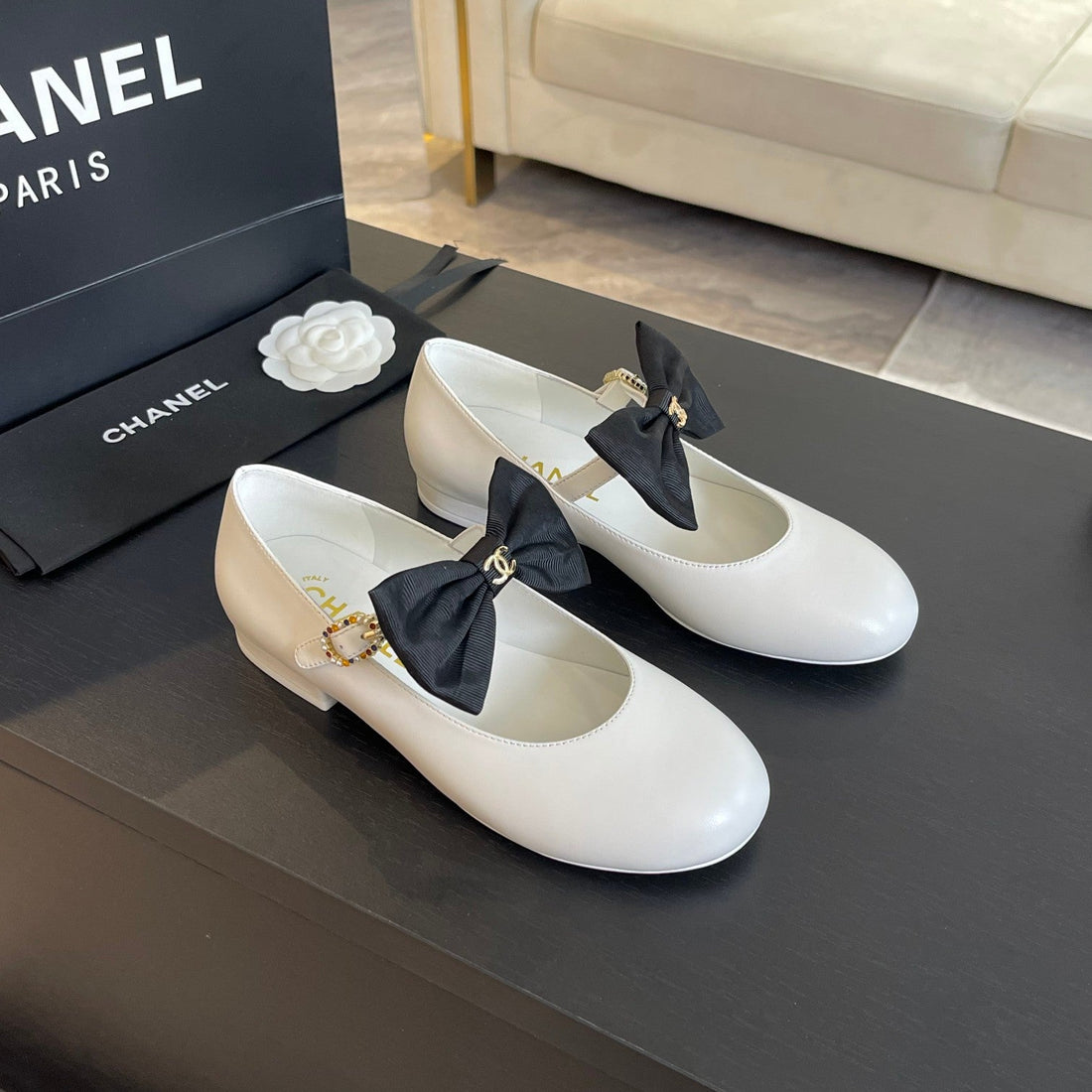 Ballet Flat White Lambskin With Black Bow