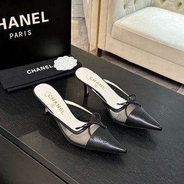 CC 26S Métiers D'art Pointed-Toe Mule Black Mesh Sheepskin 700621