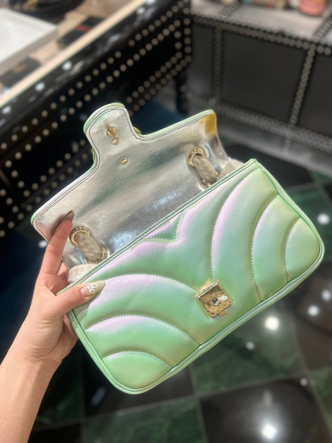 GG Marmont 26 Medium Shoulder Bag Green Iridescent Calfskin