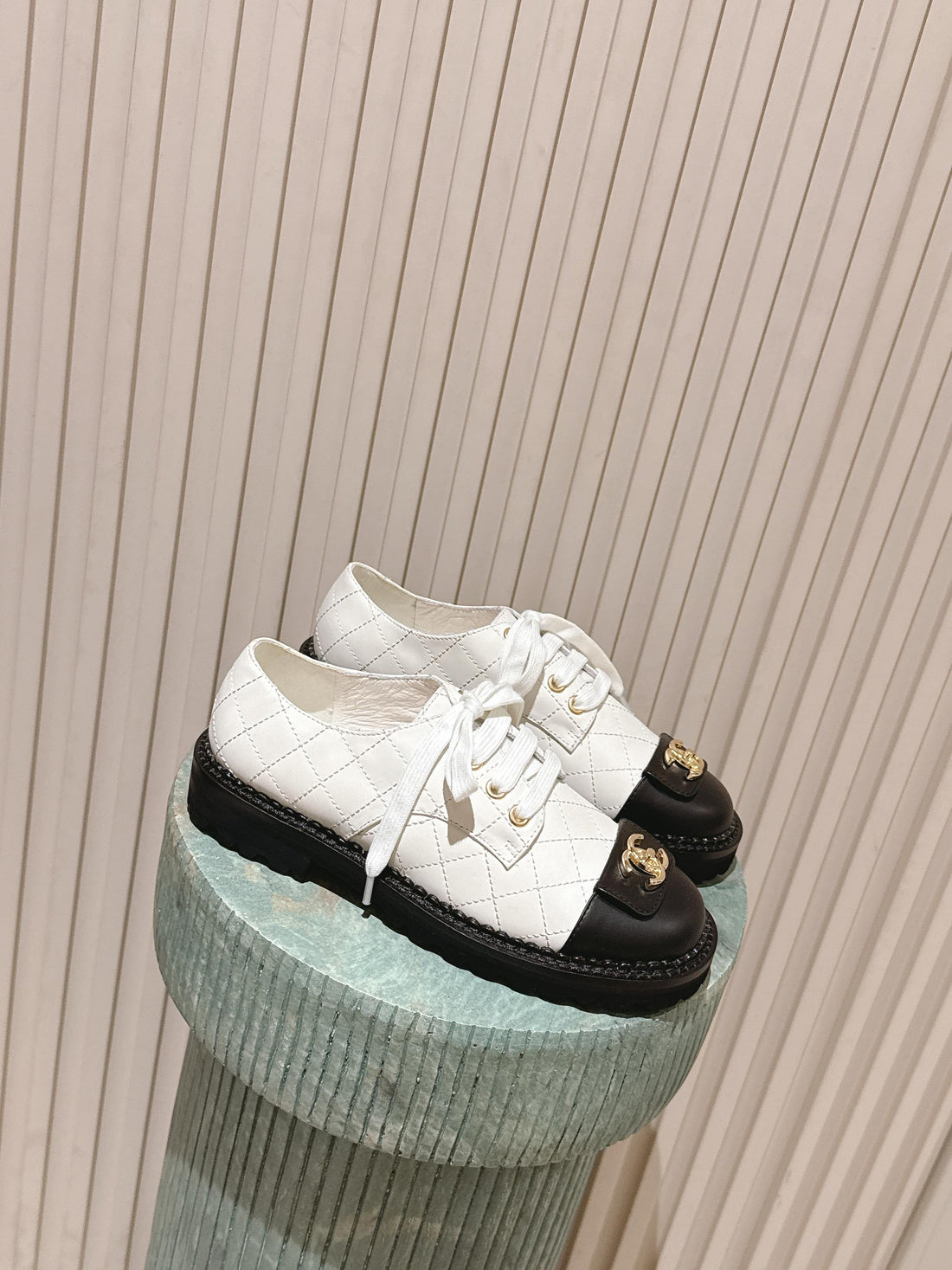 CC 26S Shoes 2CM Black White Quited Calfskin 583904