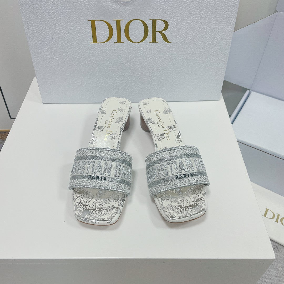 CD Dway Slide 35 White Grey Cotton Embroidery Butterfly Motif