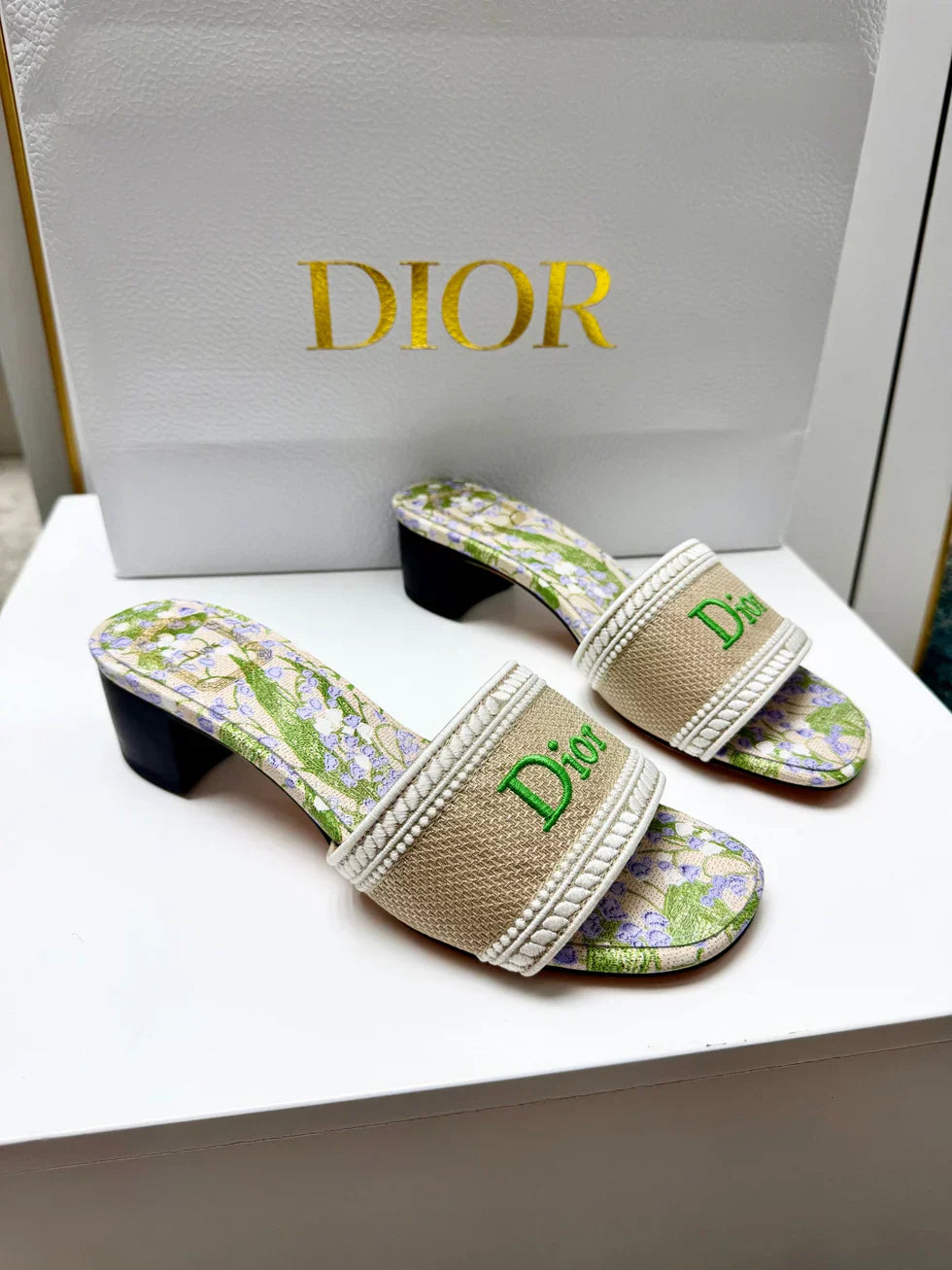 CD 26S Floral Embroidered Sandals Green Beige Canvas 683035