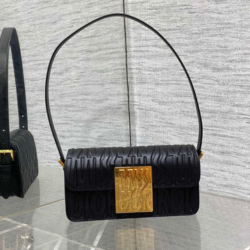 Flap Bag 18 Black Quilted Allover Calfskin