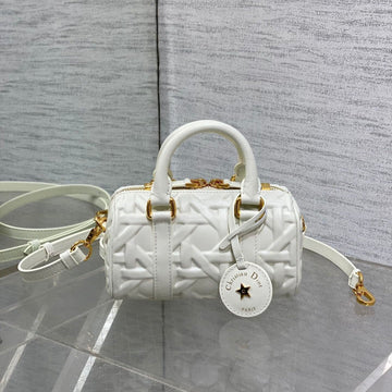 Groove 17 Bag In White Macrocannage Calfskin With Gold Hardware