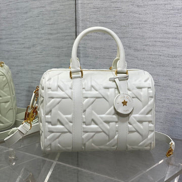 Groove 25 Bag In White Macrocannage Calfskin With Gold Hardware
