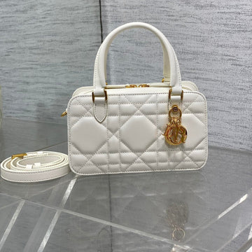 Mini Groove 20 Bag In White Macrocannage Calfskin