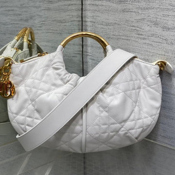 Walk In Purse 36 Bag White Lambskin With Gold Hardware
