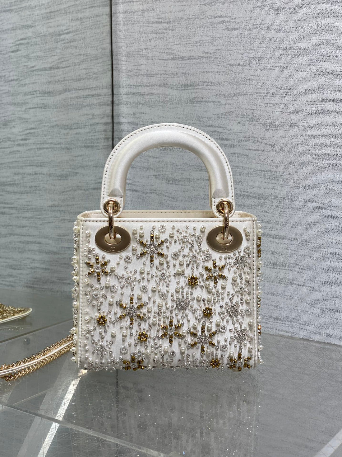 CD Lady 17CM White Canvas Star Diamond Embellished Pearl