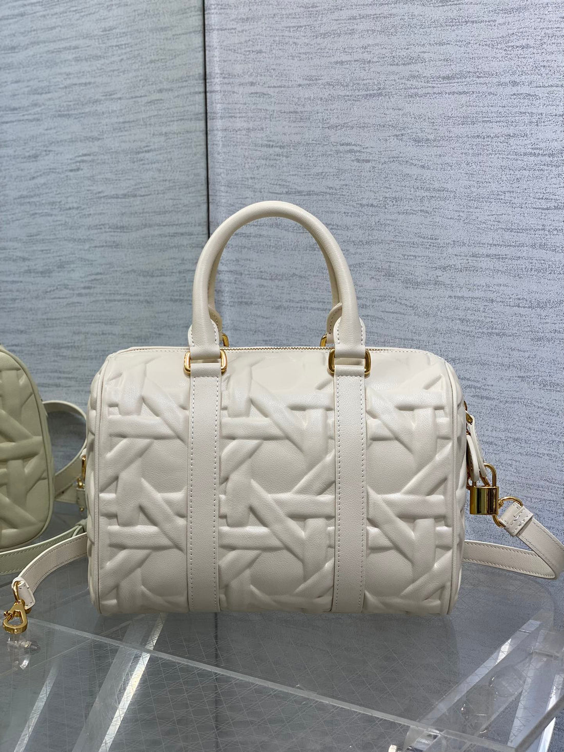 Groove 25 Bag In White Cream Macrocannage Calfskin With Gold Hardware