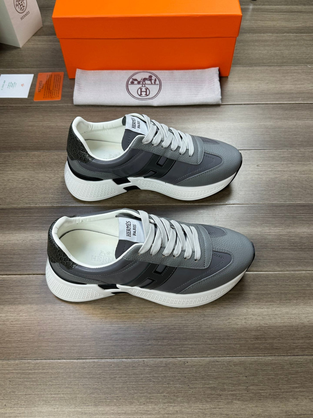 Hm Trail Sneaker Gray Calfskin