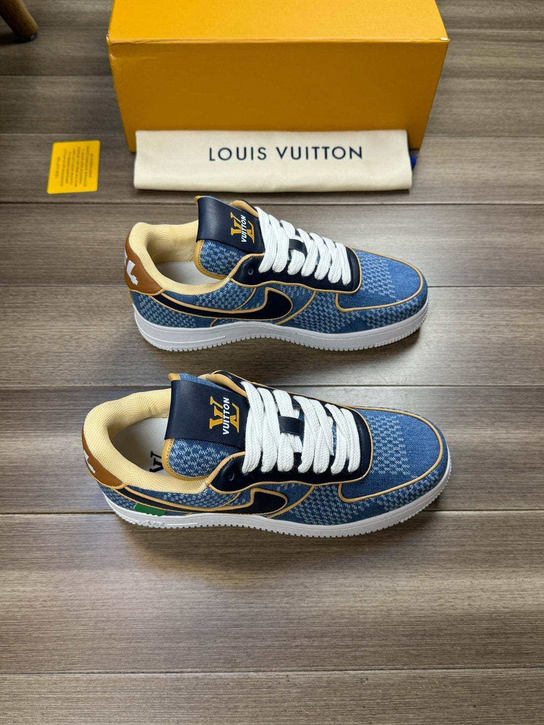 LV Sneaker Light Blue Canvas