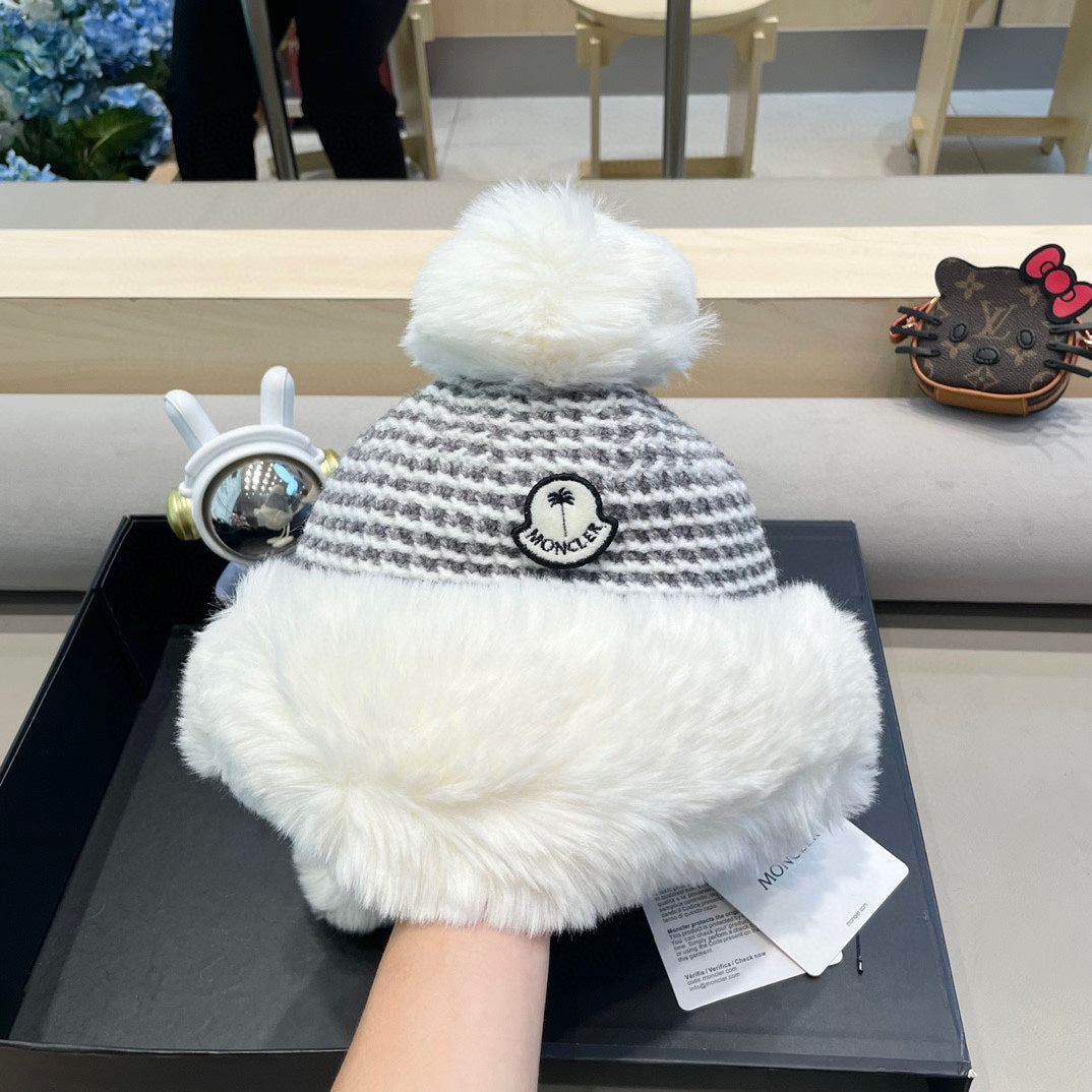 Beanie Hat In White Wool And Fleece 436749