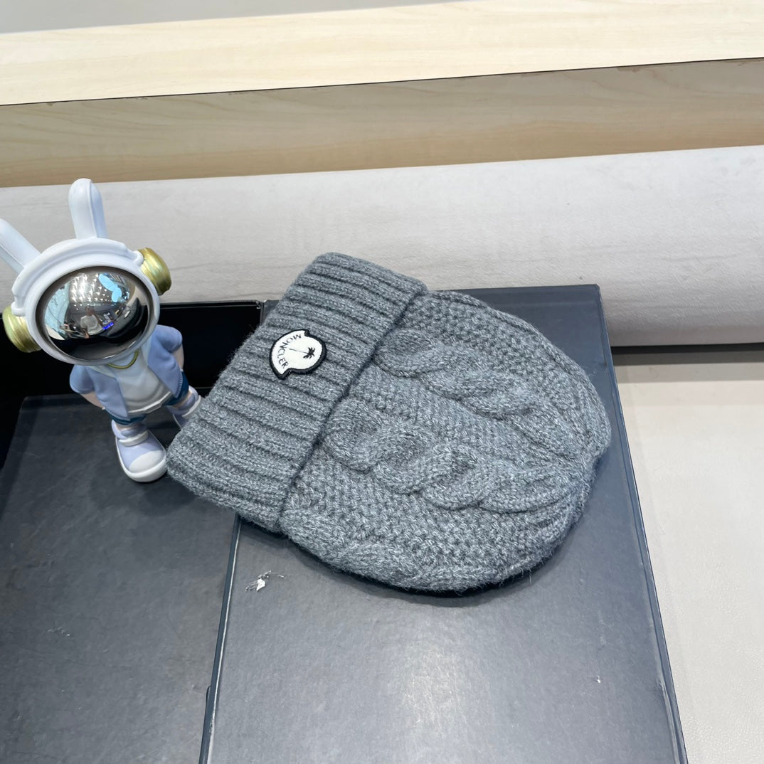 Cable-Knit Beanie Hat In Shark Gray Wool 438142
