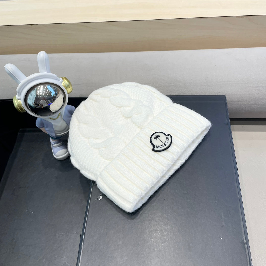 Cable-Knit Beanie Hat In White Wool 438141