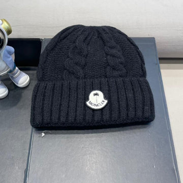 Cable-Knit Beanie Hat In Black Wool 438140