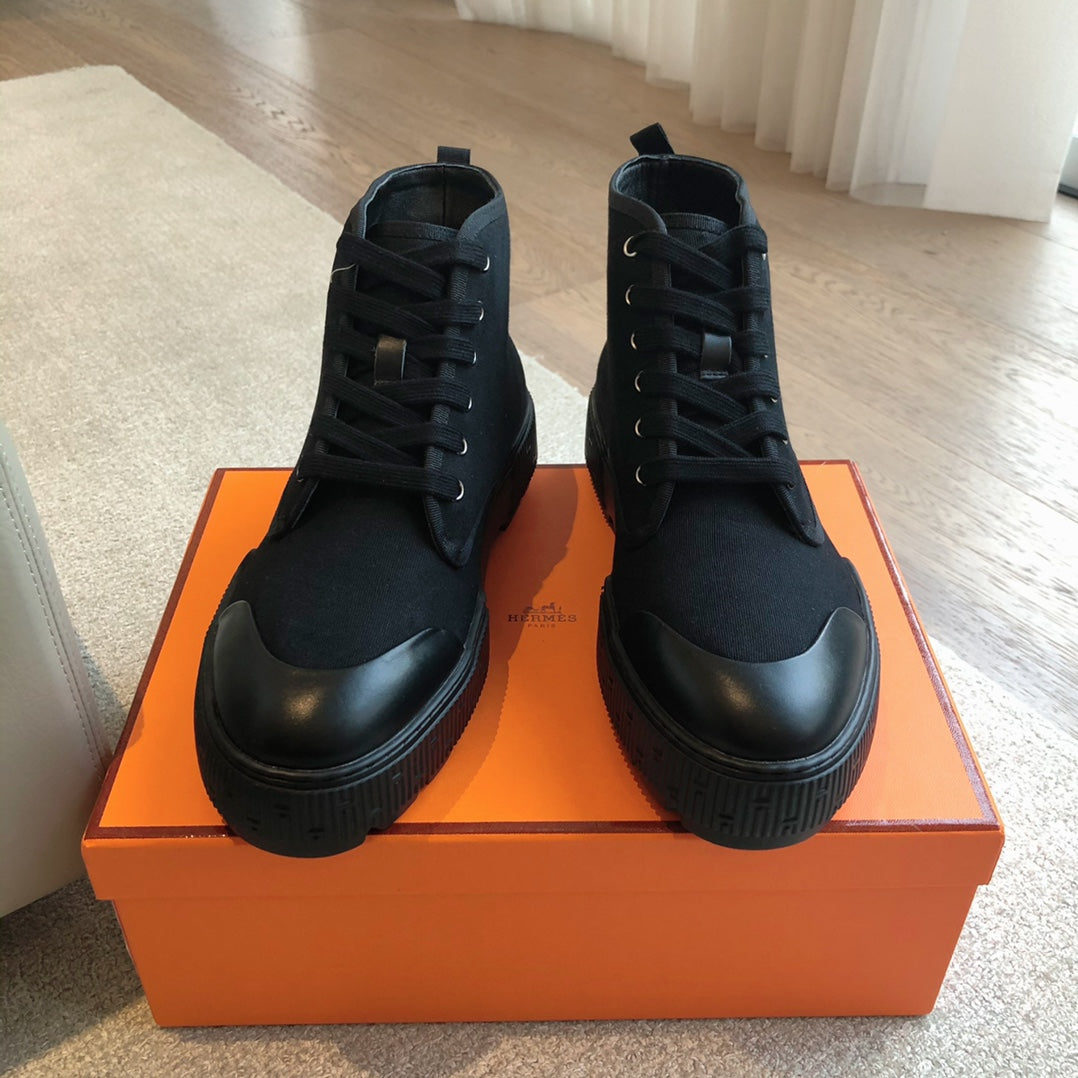 Hm Itineraire Ankle Boot Black Canvas