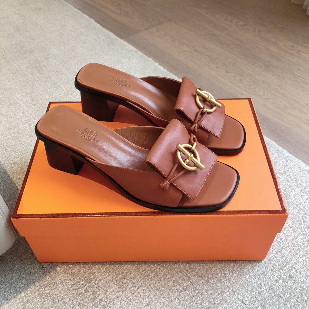 Ilot 45 Sandal Caramel Calfskin