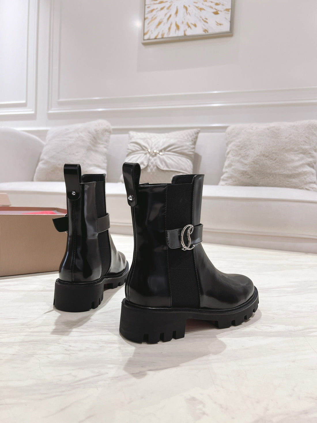 Cl 25C Chelsea Booty Lug Black Patent Leather 167671