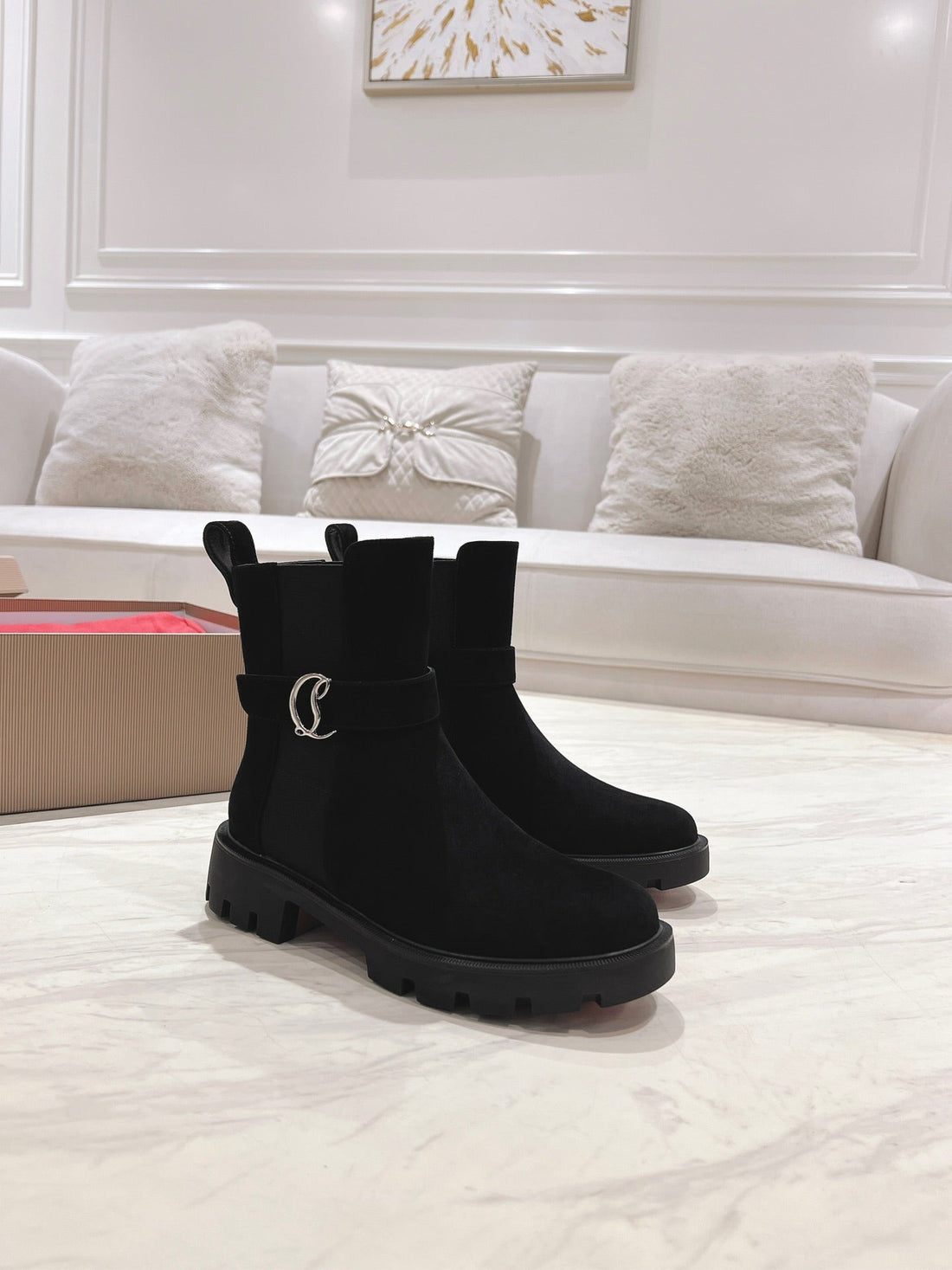 Cl 25C Chelsea Booty Lug Black Suede 167683