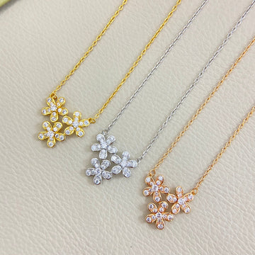 Vca Flower 3 Motifs Diamond Necklace