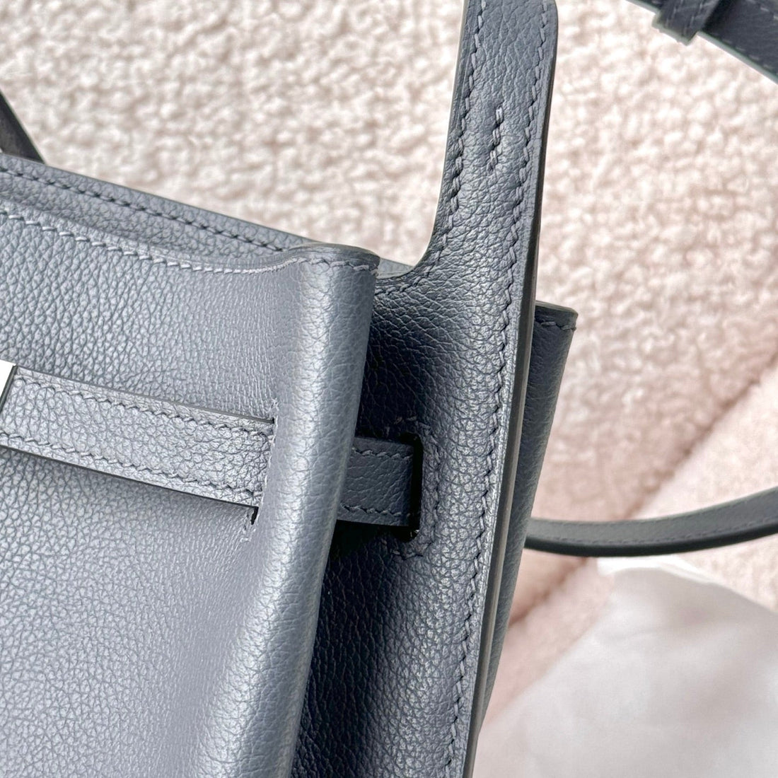 HM So Kelly Shoulder Bag 22CM Grey Cowhide 284541