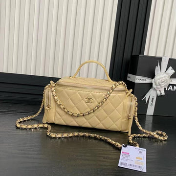 Medium Camera Bag 23 In Beige Yellow Lambskin Gold Hardware