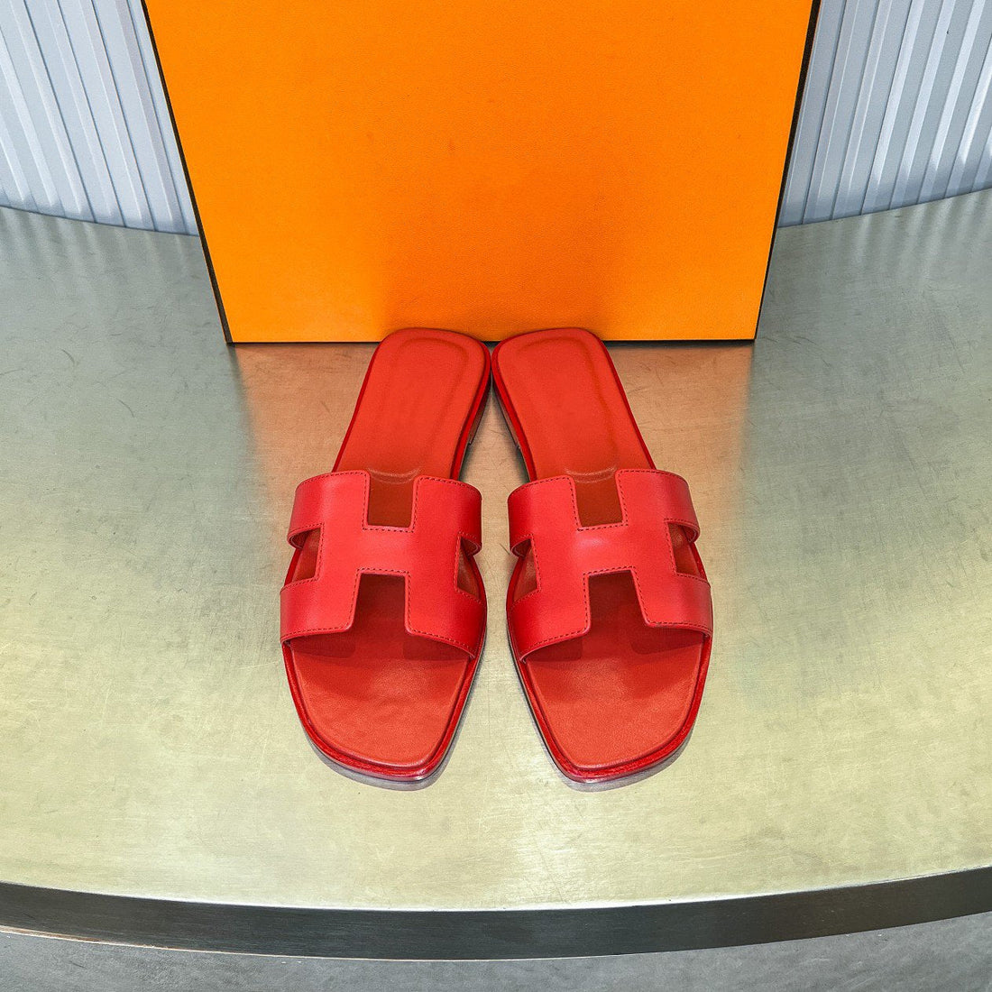 0RAN Sandal Red