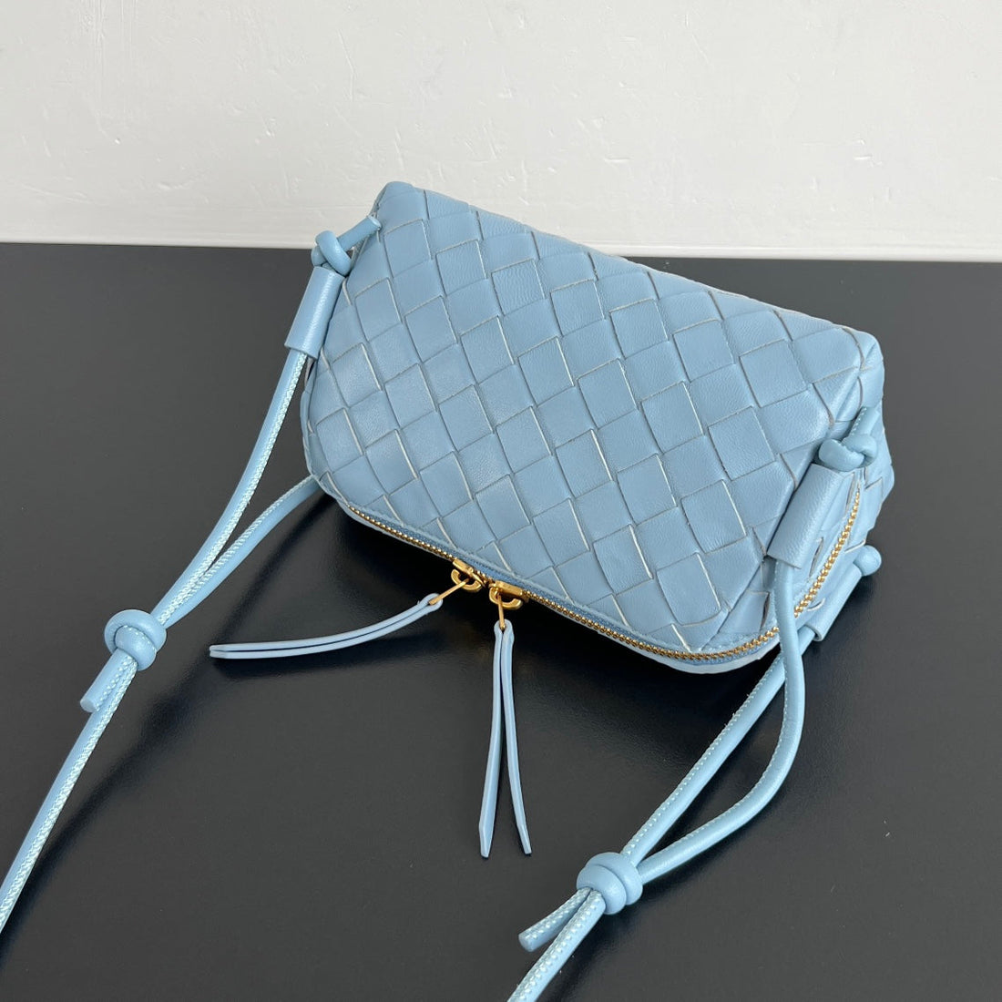 Bv Concert Pouch 18.5cm Cloud Blue Lambskin