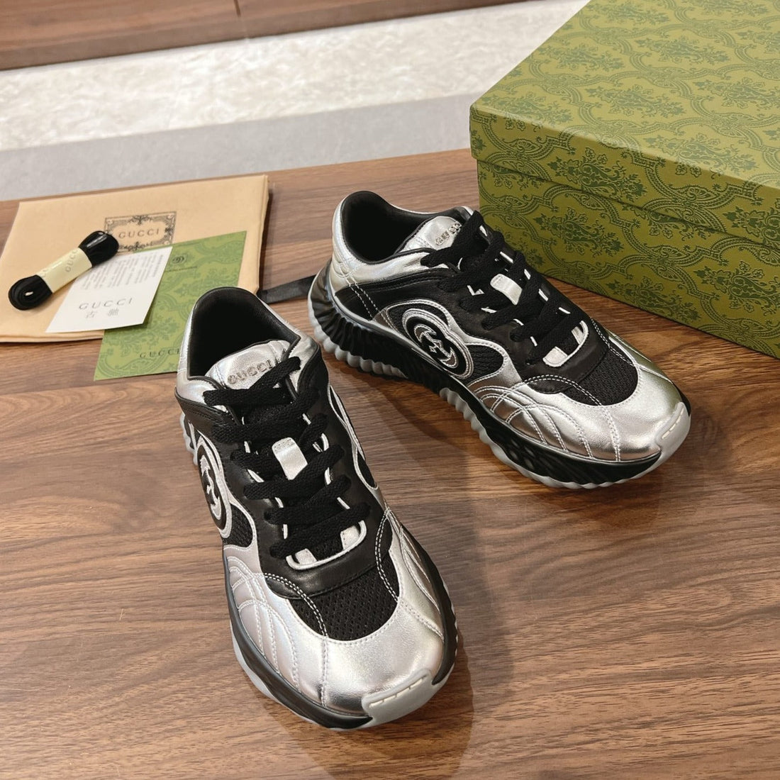 GG Ripple Sneaker Black Silver