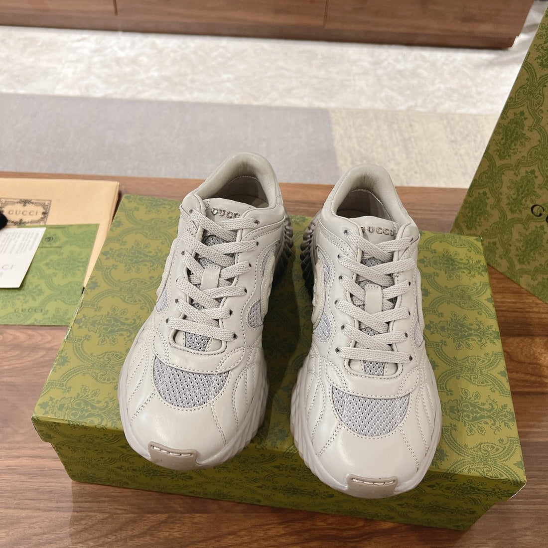 GG Ripple Sneaker Cloud Gray