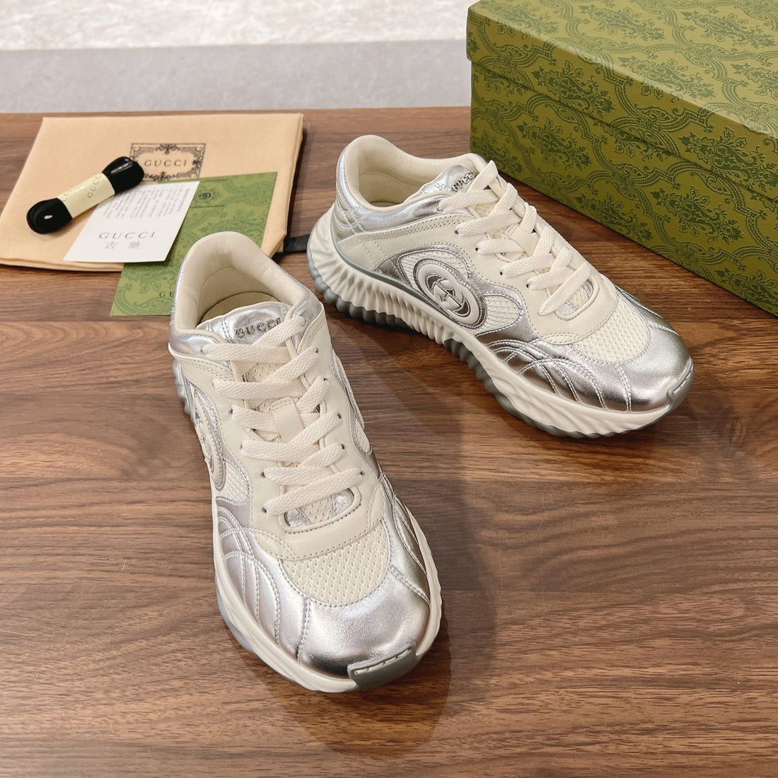 GG Ripple Sneaker Cream Silver