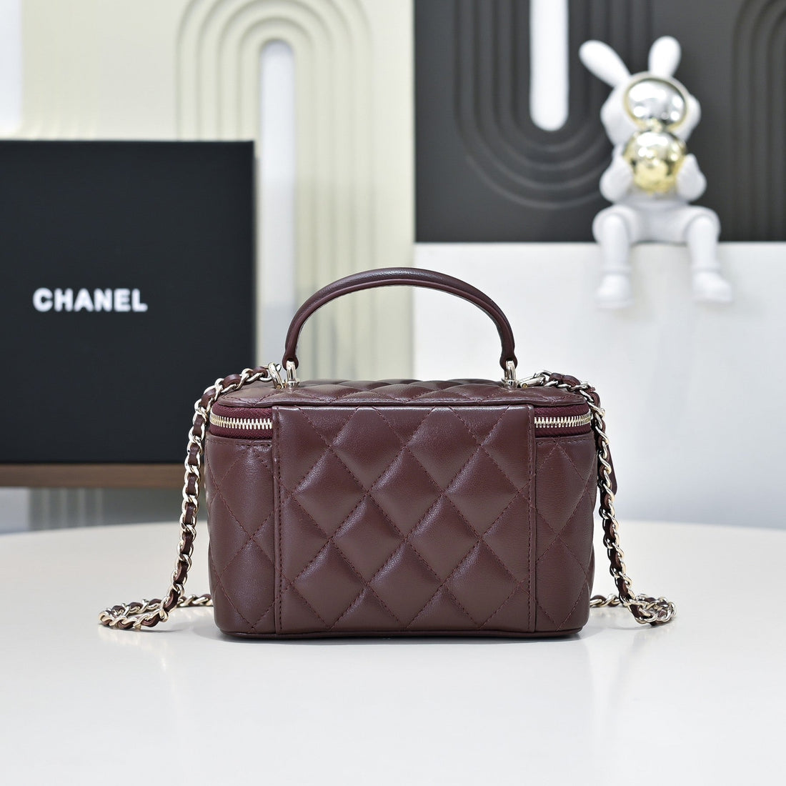 CC 26S Vanity Case Deep Burgundy Quilted Lambskin 286282