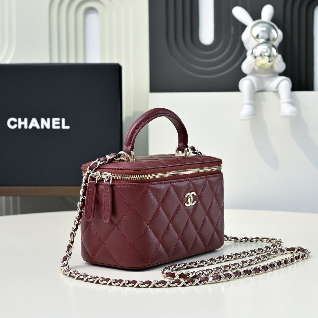 CC 26S Vanity Case Burgundy Quilted Lambskin 286285