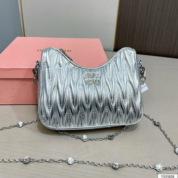 Crystal Chain 26 Bag In Silver Lambskin
