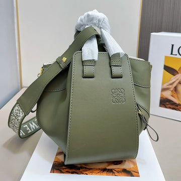 Loe Compact Hammock 24 Bag In Olive Mellow Calfskin And Canvas