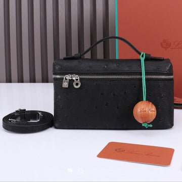 Extra Pocket L19 In Black Ostrich Leather