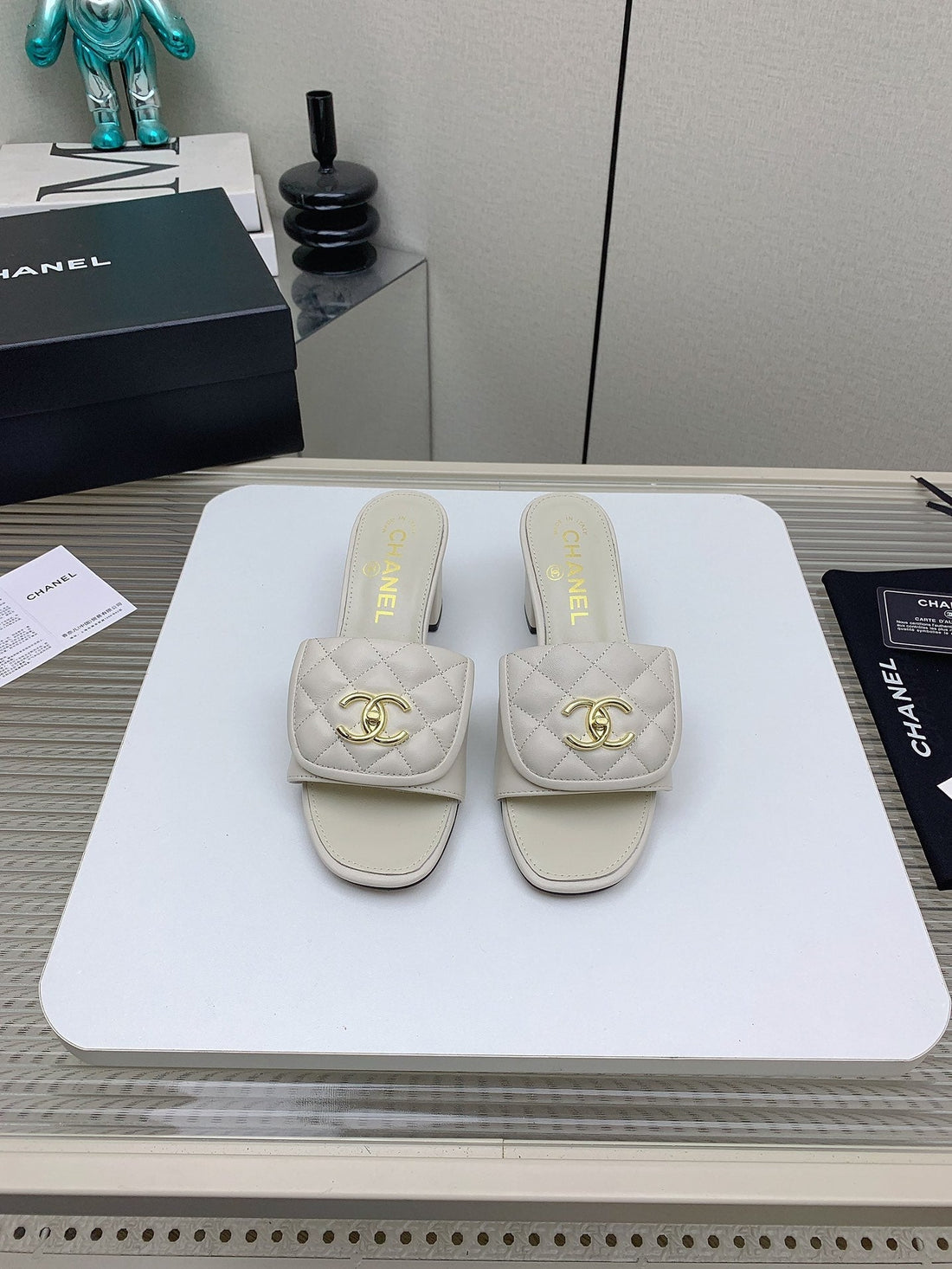 CC Mule Sandals 50MM In White Quilted Lambskin 148944