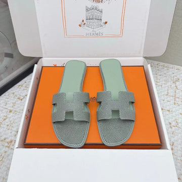 Hm 26SS Oran Sandals Gray Green Cowhide 625047