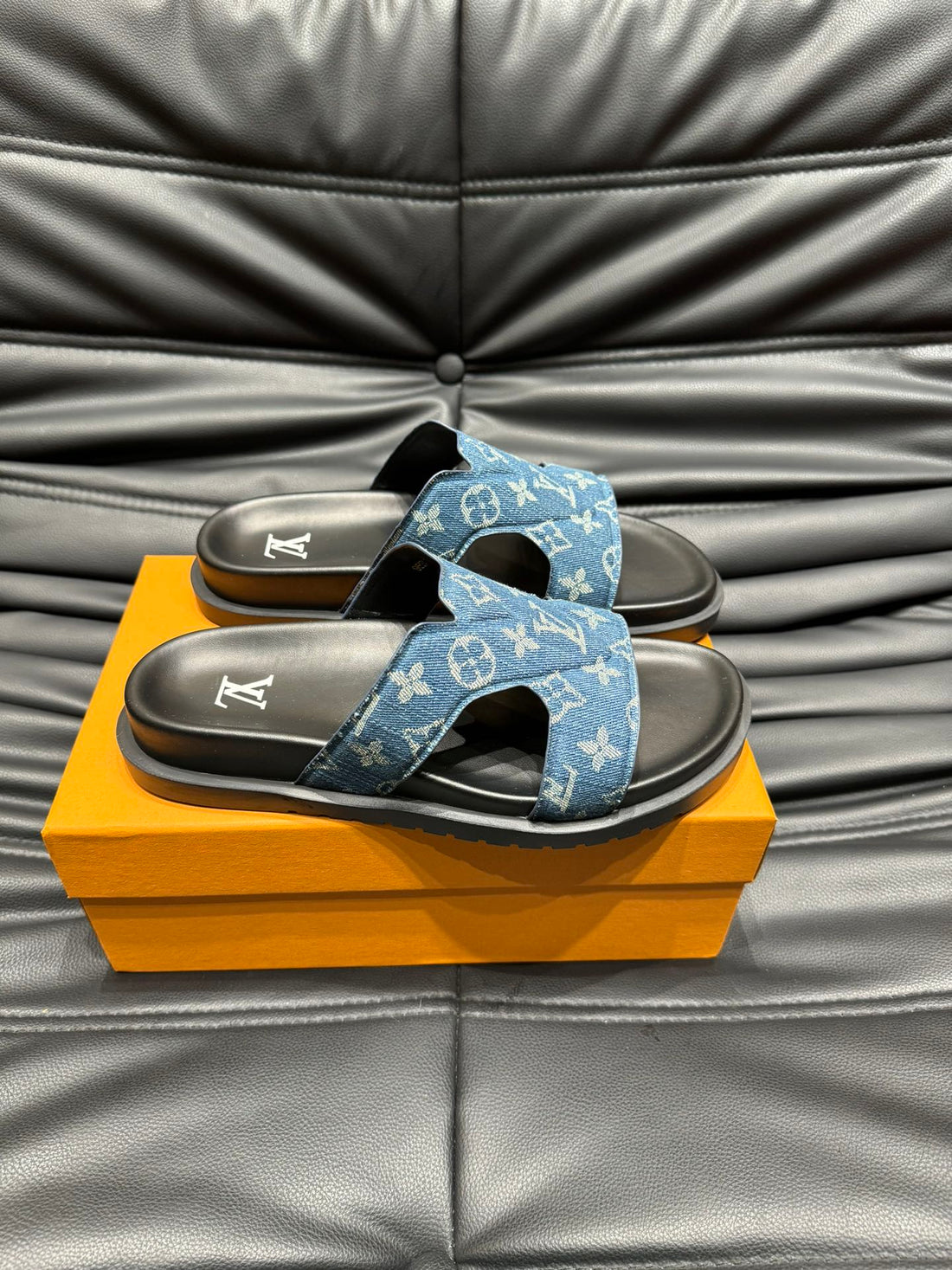 LV Oasis Mule In Blue Denim Monogram Jacquard