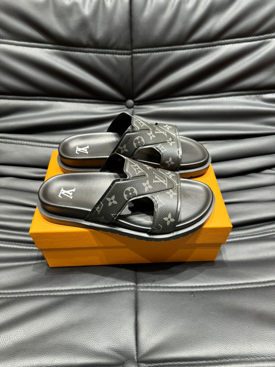 LV Oasis Mule In Black Monogram Calfskin