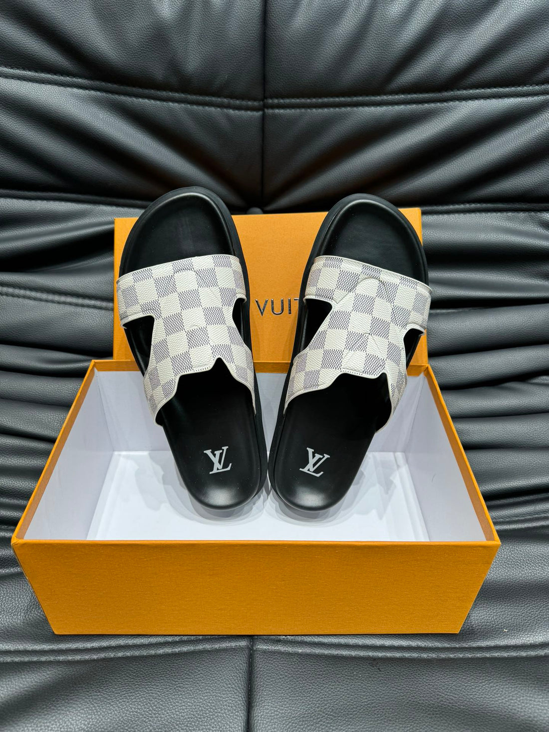 LV Oasis Mule In White Damier Calfskin