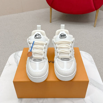 LV Trainer Sneaker Off White Cowhide And Mesh 528553