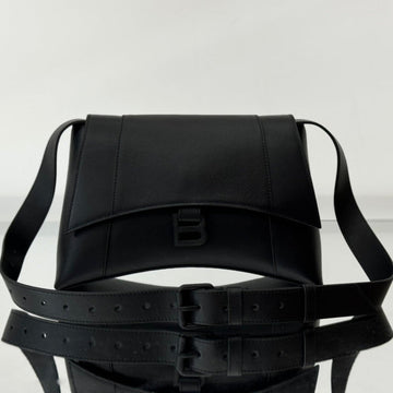 Downtown S Crossbody Bag 30 In Black Soft Lambskin