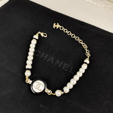 Classic CC Pearl Chain With Pearls Black Resin
