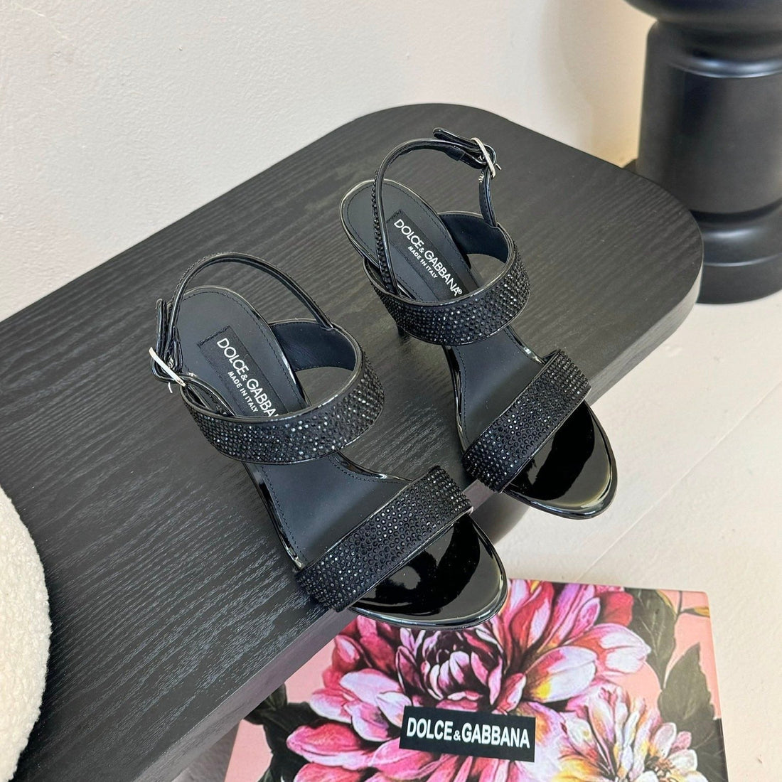 Dc Satin Sandals Black Sheepskin & Fusible Rhinestones 313668